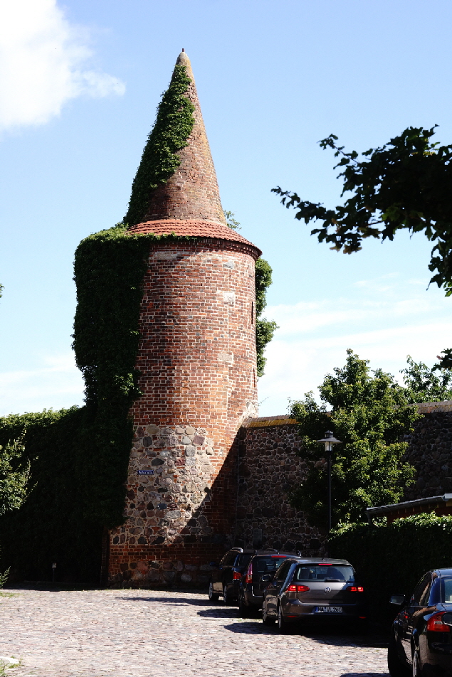 verwunschene Stadtbefestigung rings um Templin